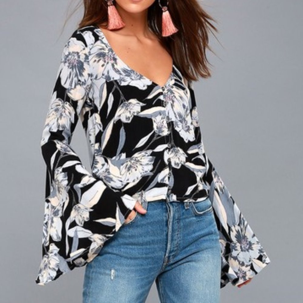 Billabong Blue Floral Print Button-Up Bell Sleeve